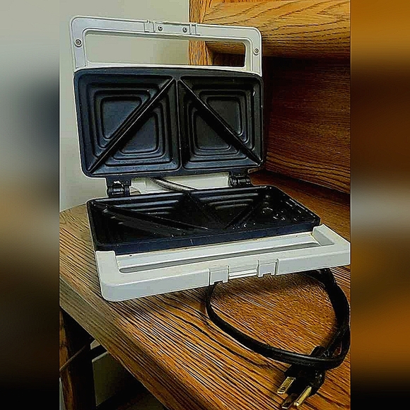 Panini Press - Picture 2 of 2